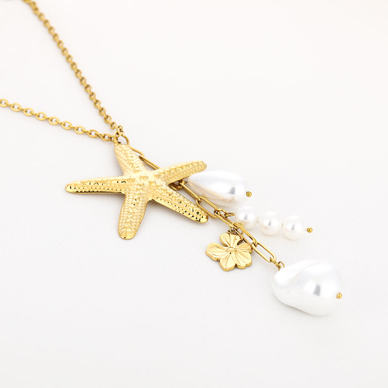 Ketting met zeester en bedels